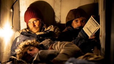 Estos supervivientes de 'La sociedad de la nieve' aparecen en la película de Netflix y no te diste cuenta