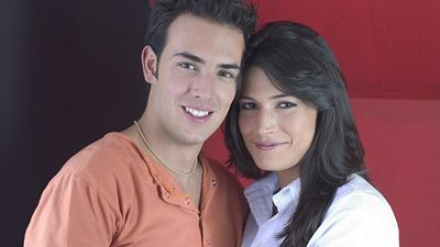 Así fue cómo Sebastián Martínez, actor colombiano favorito de Netflix, conoció a su esposa mientras grababan una novela noticias imagen