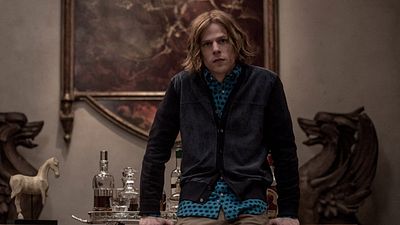 "Creo que dañó mi carrera": Jesse Eisenberg admite que le da vergüenza haber sido parte de las películas de DC de Zack Snyder noticias imagen