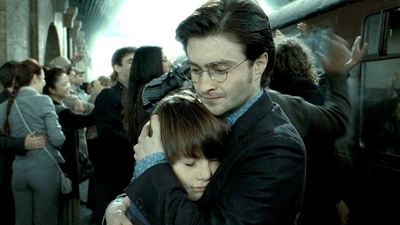 Así luce 12 años después el niño que interpretó al hijo de Harry Potter en 'Las Reliquias de la Muerte'