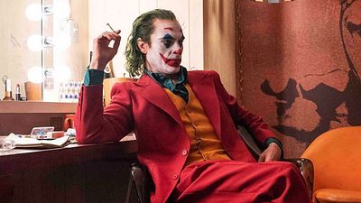 Así es como 'Joker 2' conecta a Joaquin Phoenix con todas las variantes del Guasón a través de su vestuario noticias imagen