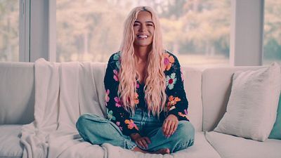 Karol G revela lo más difícil de hacer su documental 'Mañana fue muy bonito' en Netflix (y no, no fueron las cámaras) noticias imagen