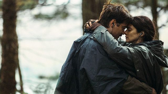 Si no crees en el amor, esta película del director de 'Poor Things' es ideal para ver en San Valentín noticias imagen