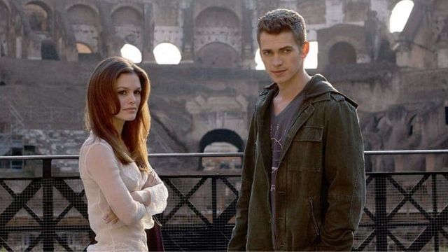 En Netflix y Amazon: la película que iba convertirse en el próximo 'Crepúsculo' pero acabó con la carrera de su protagonista noticias imagen