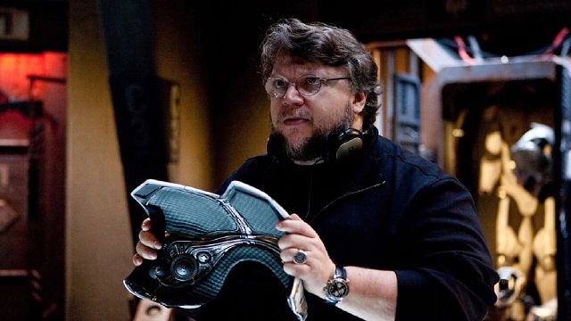 Guillermo del Toro siempre incluye este gesto en sus películas y no te habías dado cuenta noticias imagen
