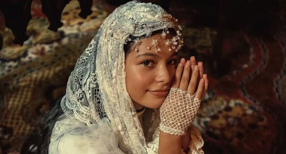 Cristal Aparicio como Remedios Moscote en 'Cien años de soledad'.