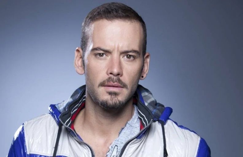 Diego Cadavid se ha dado a conocer tanto como actor, como músico