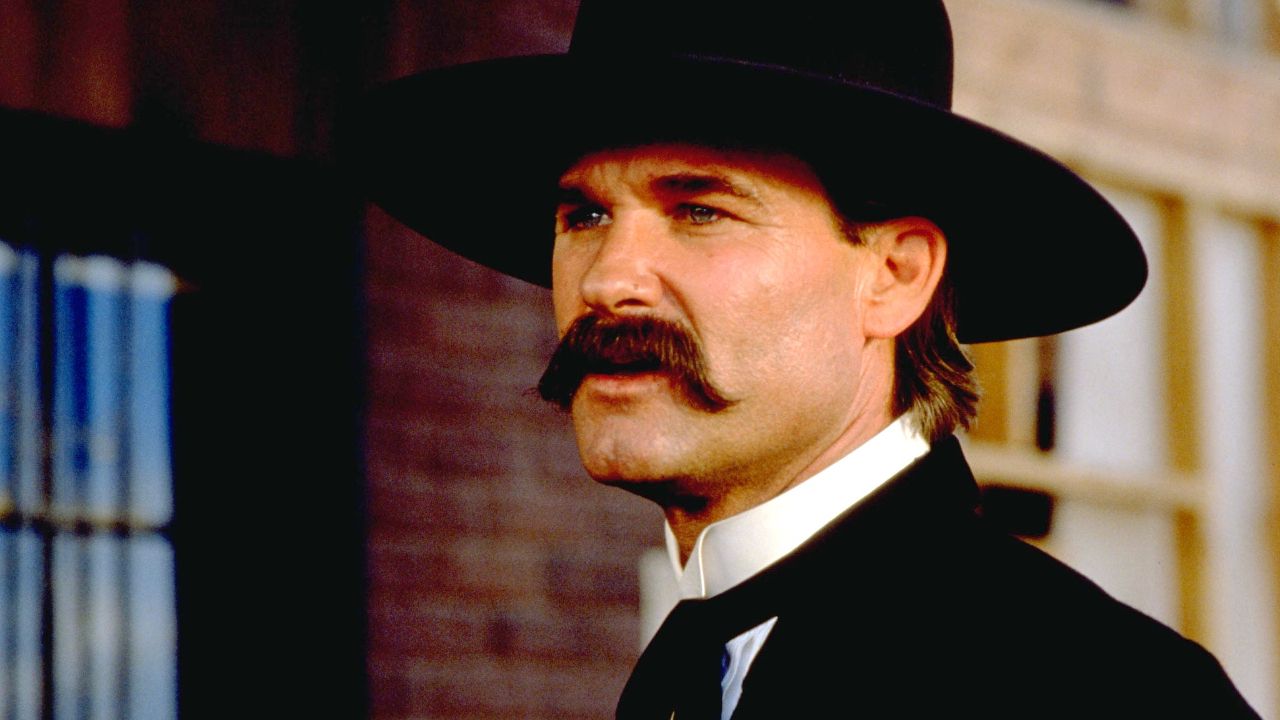 Kurt Russell tuvo que aportar en el detrás de cámaras de 'Tombstone'